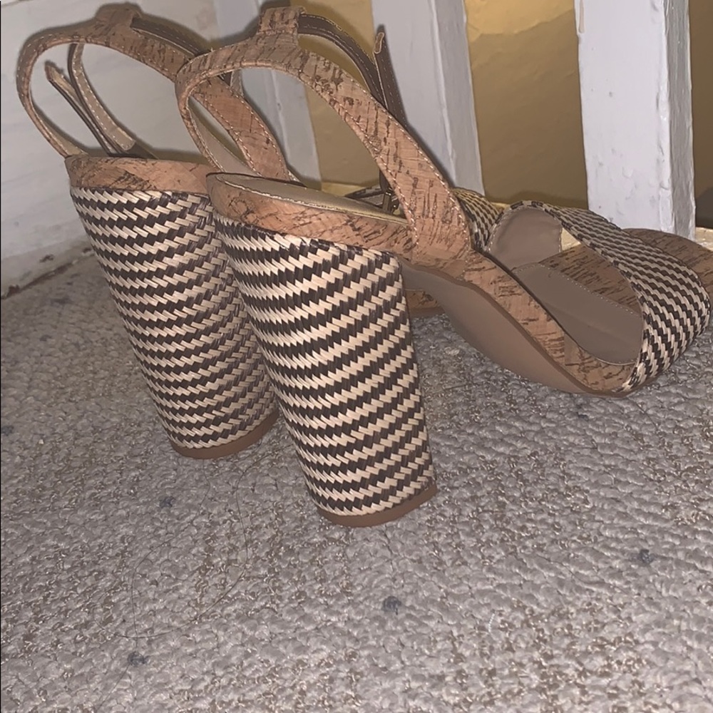 Heels - Picture 2 of 3